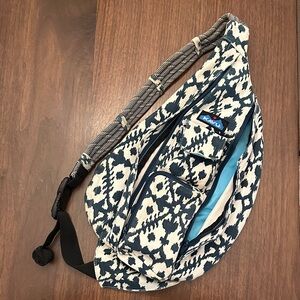 KAVU Navy and Cream Patterned Sling Bag